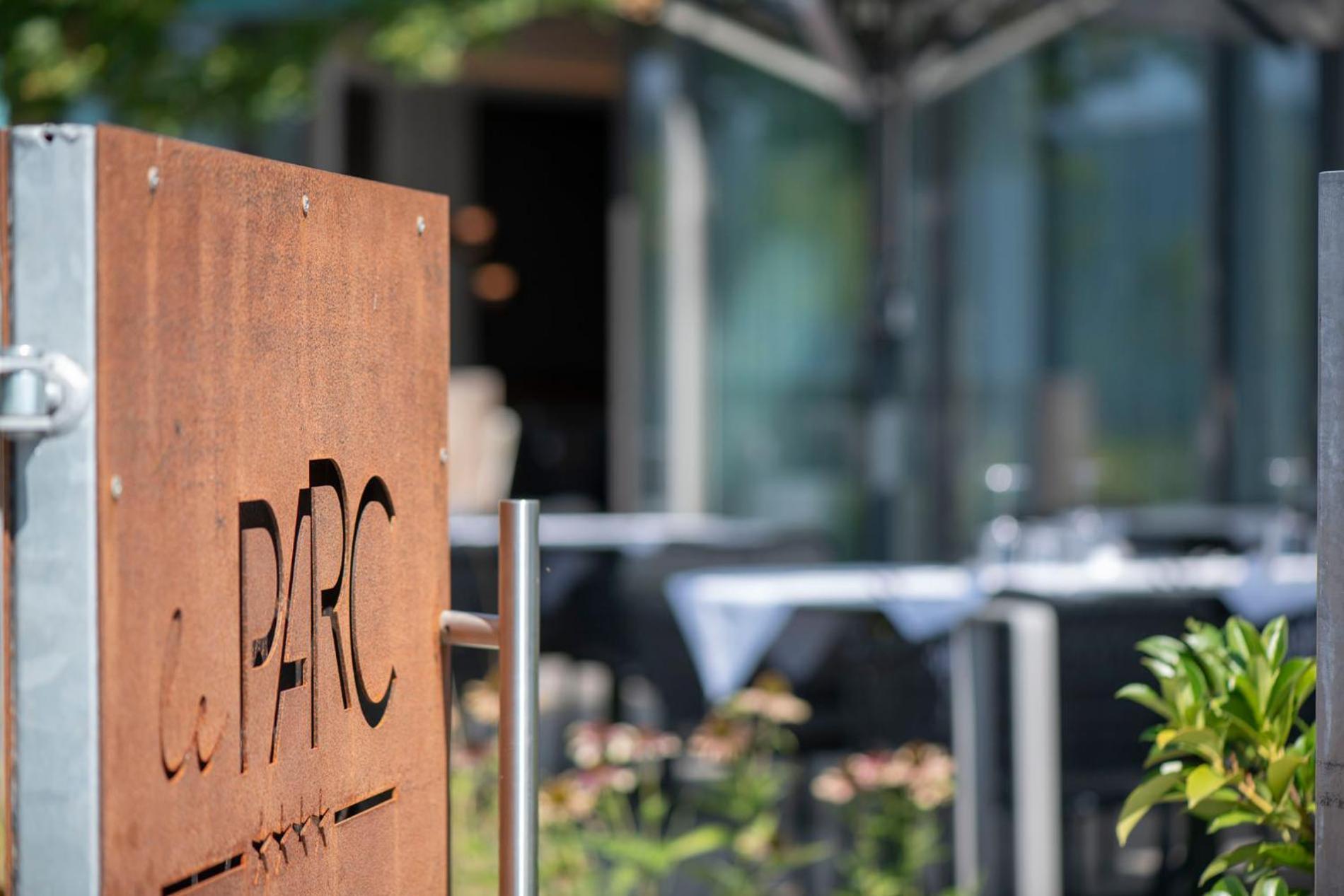 Hotel Le Parc Vídeňské Nové Město Exteriér fotografie